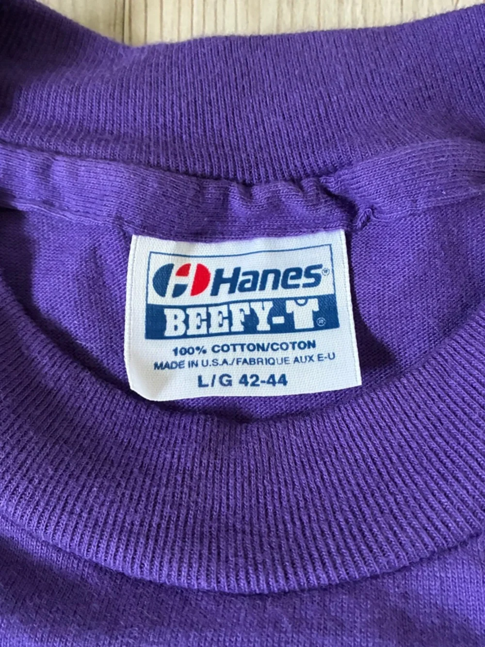 Vintage 90s Hanes Beefy White Rose Emporium Chemainus B.C. Graphic Tee - Picture 3 of 6